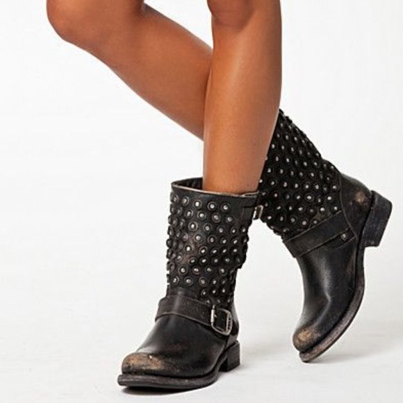 Frye Jenna Studded Disc Vintage Antique Distressed Leather Combat Short Boot - Picture 9 of 16